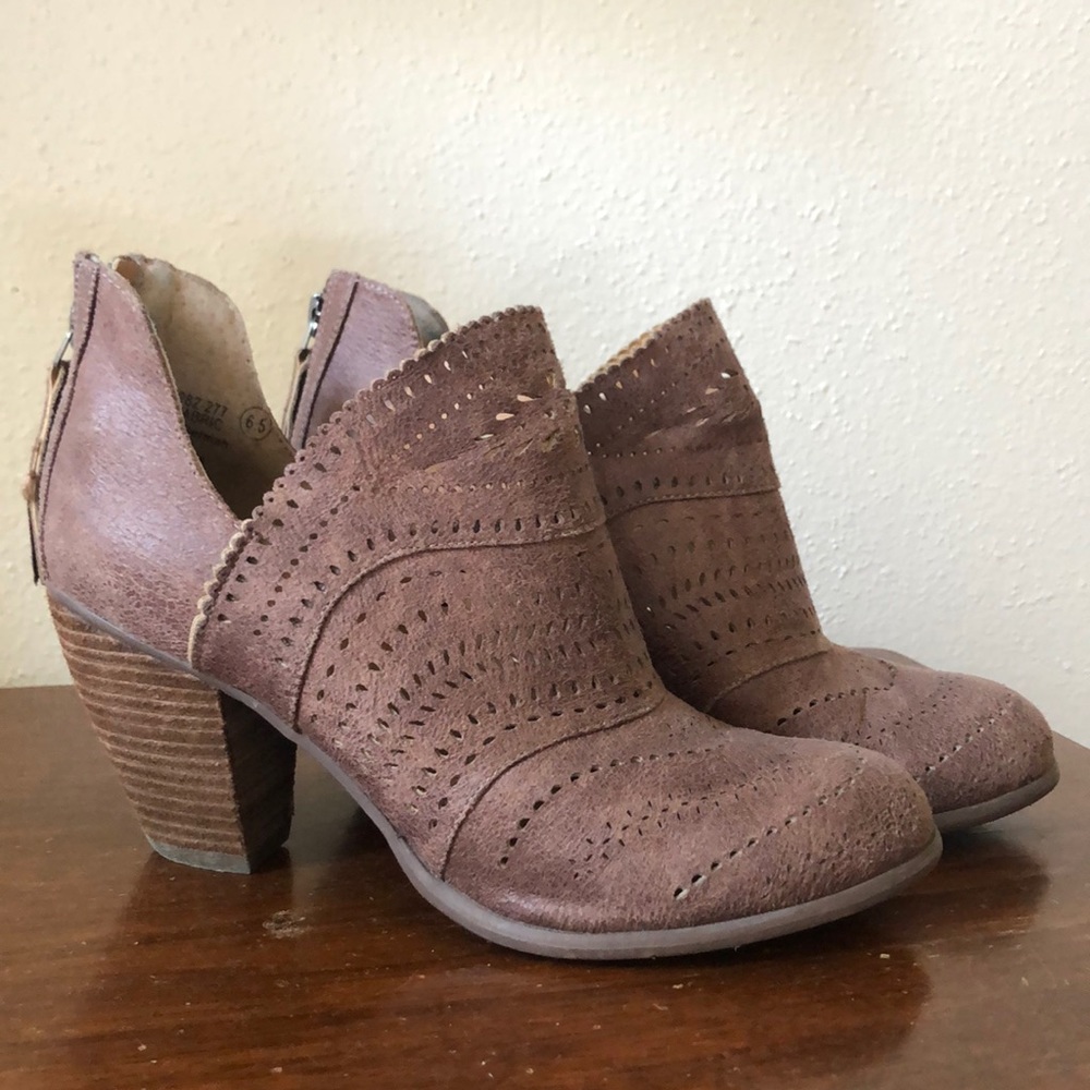 Fall Booties 😍